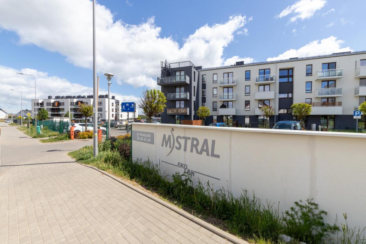 Apartment Mistral Gdynia With Parking By Noclegi Renters Exterior foto